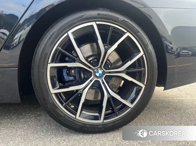 BMW 5 Series (G30) id 2885671 из Кореи 15