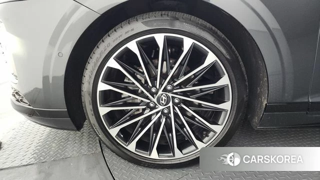 Hyundai Grandeur (GN7) id 4388461 из Кореи 32