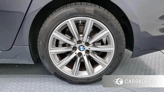 BMW 5 Series (G30) id 2903013 из Кореи 15