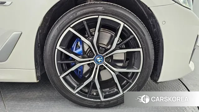 BMW 5 Series (G30) id 3639341 из Кореи 15