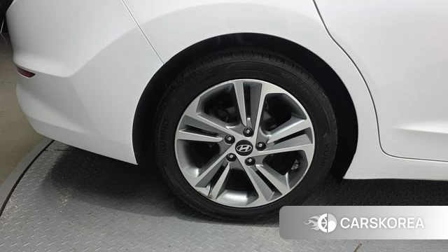 Hyundai Avante AD id 4403543 из Кореи 29
