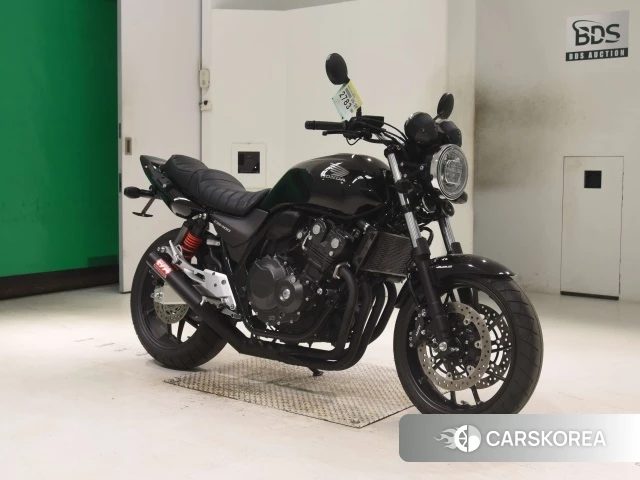 Проданный Honda CB400SF ABS 2023 из Японии, фото 4