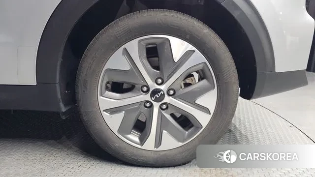 Kia Niro Plus id 3625253 из Кореи 15