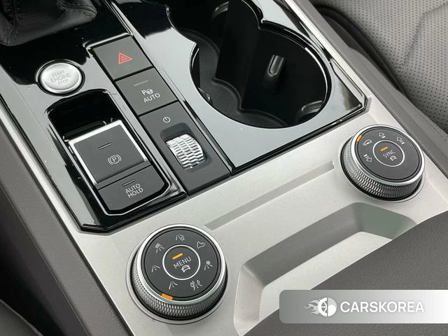 Volkswagen Touareg id 4258632 из Китая 30