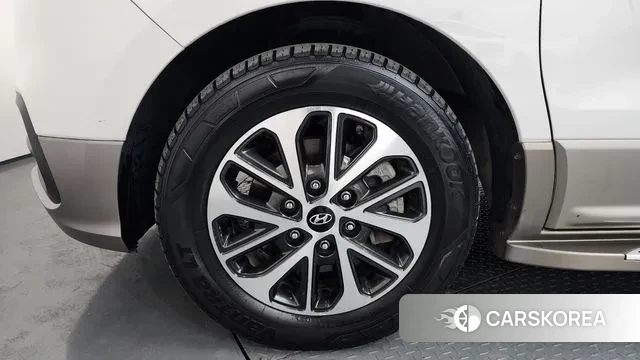 Hyundai The New Grand Starex id 3709327 из Кореи 15