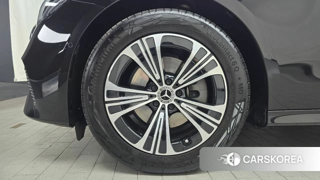 Mercedes-Benz E-Class W214 id 4307888 из Кореи 26