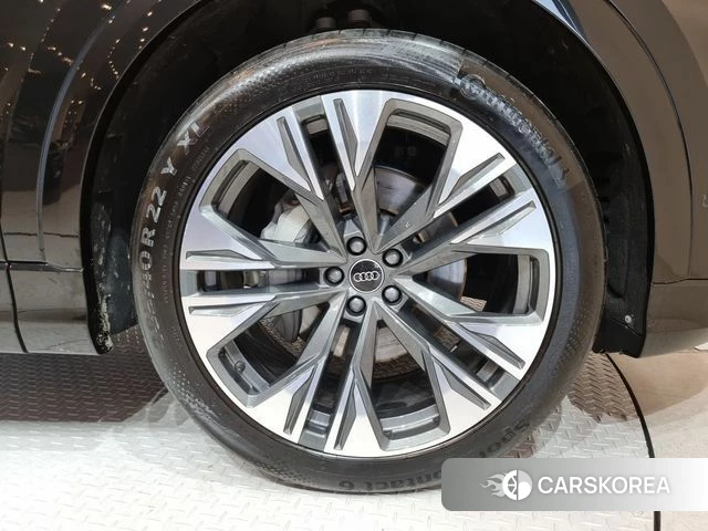 Audi Q8 (4M) id 4456298 из Кореи 15