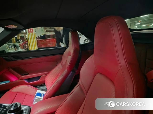 Porsche 911(992) id 4293137 из Кореи 10