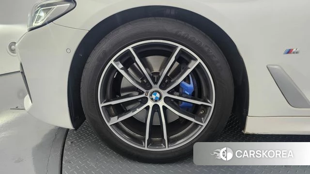 BMW 5 Series (G30) id 4408641 из Кореи 27