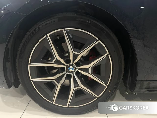BMW 5 Series (G60) id 4349406 из Кореи 15