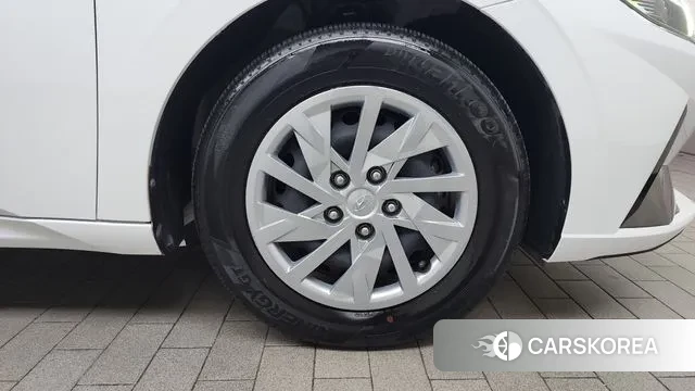 Hyundai Avante (CN7) id 3269561 из Кореи 15