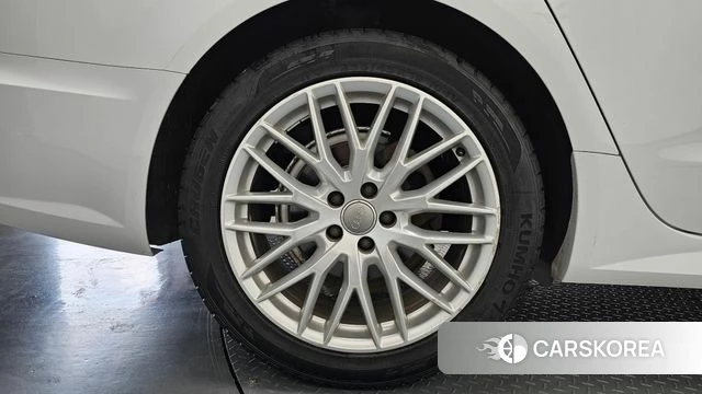 Audi New A6 id 4459553 из Кореи 15