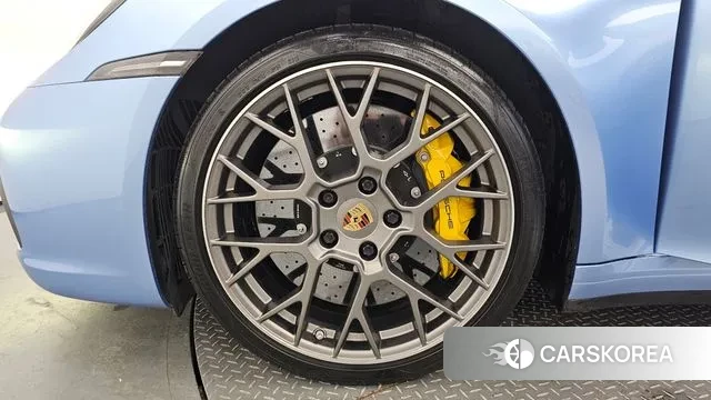 Porsche 911(992) id 2940976 из Кореи 15