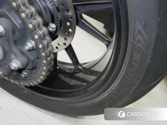 Triumph SPEED TRIPLE 1200 RR id 3946664 из Японии 29