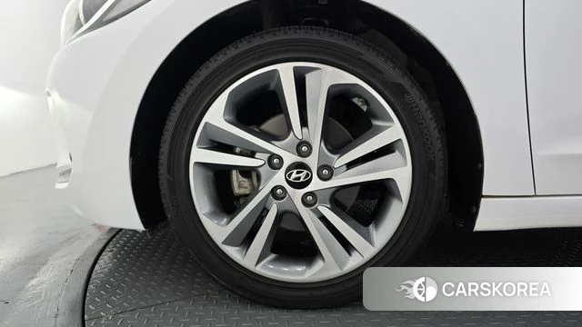 Hyundai Avante AD id 4865664 из Кореи 15