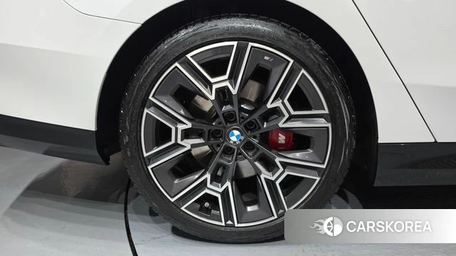 BMW 5 Series (G60) id 4710334 из Кореи 15