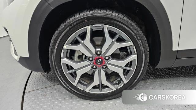 Kia Seltos id 3892998 из Кореи 15