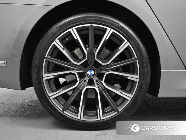 BMW 7 Series (G11) id 3665821 из Кореи 15