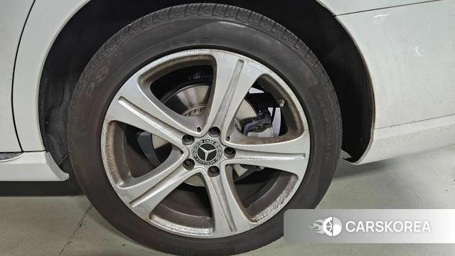 Mercedes-Benz E-Class W213 id 4543616 из Кореи 15
