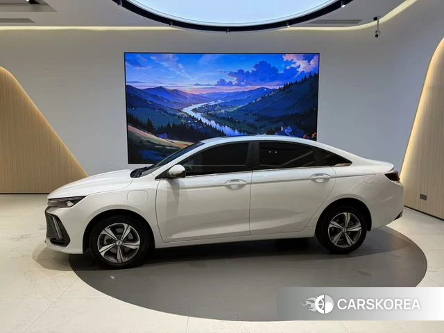 Geely Automobile Emgrand L HiP 2022 Белый из Китая, фото 6