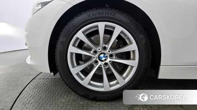 BMW 3 Series (F30) id 3703976 из Кореи 15