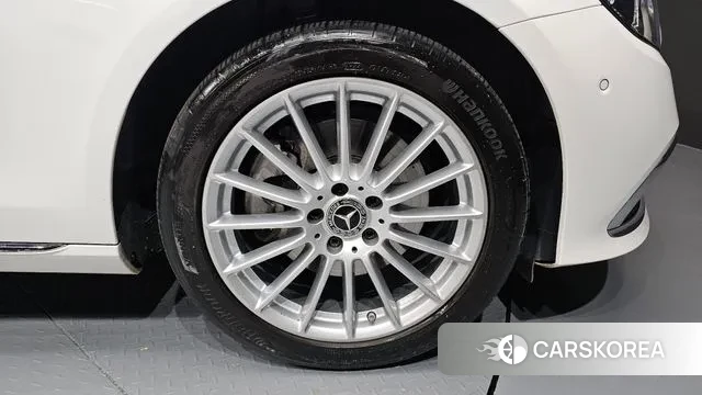 Mercedes-Benz E-Class W213 id 3427184 из Кореи 15