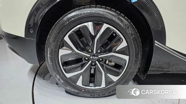 Kia EV6 id 4880491 из Кореи 31