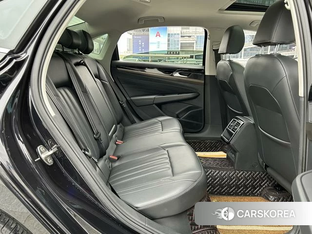 Volkswagen Passat id 4261124 из Китая 13