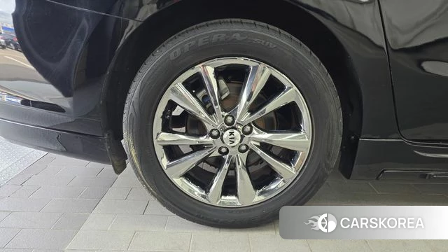 Kia The New Carnival id 4543227 из Кореи 32