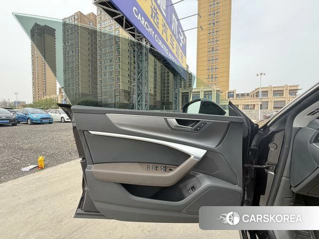 Audi A7L id 4263496 из Китая 12
