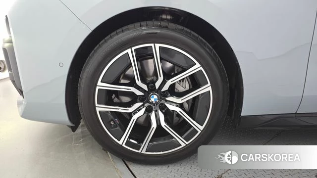 BMW 7 Series (G70) id 4570909 из Кореи 28