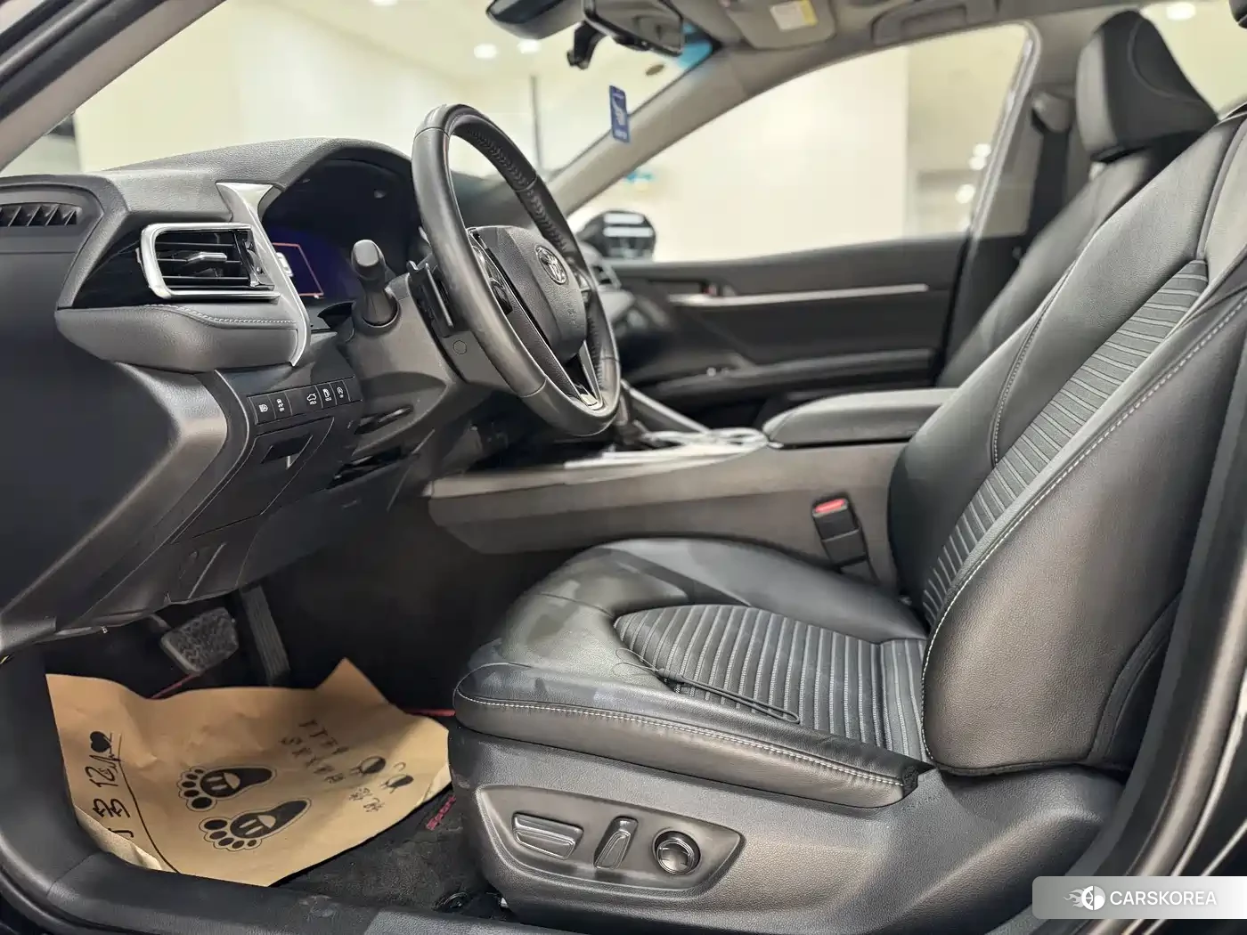 Toyota Camry 2023 Черный из Китая, фото 5