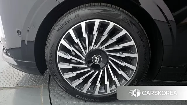 Hyundai Grandeur (GN7) id 3310116 из Кореи 15