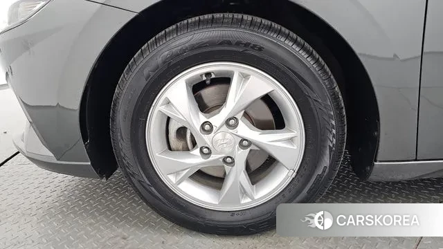 Hyundai Avante (CN7) id 3620578 из Кореи 15