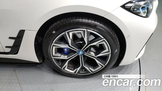 BMW i4 id 2694353 из Кореи 15