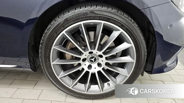 Mercedes-Benz E-Class W213 id 3691645 из Кореи 15