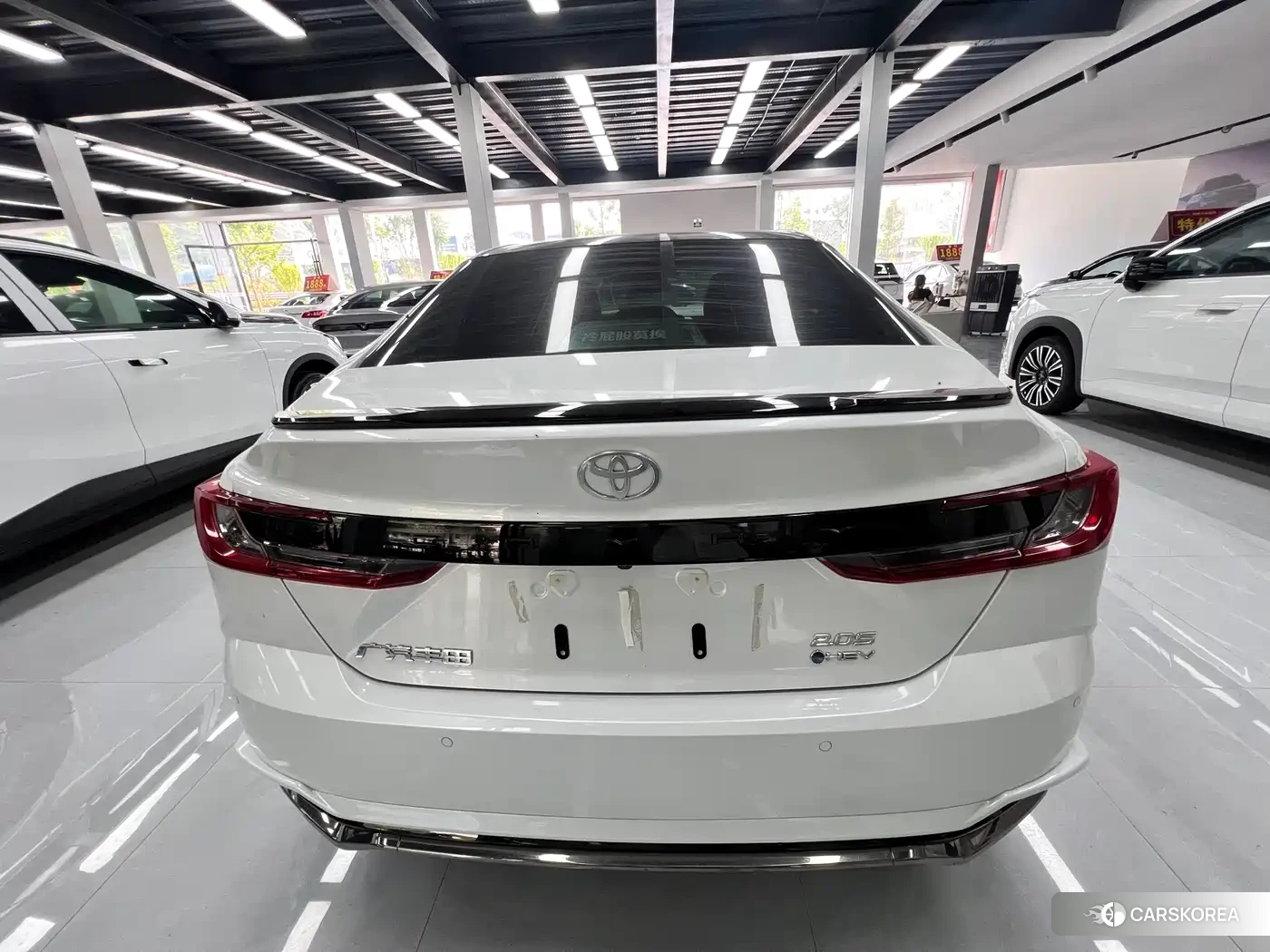 Toyota Camry 2026 Белый из Китая, фото 5
