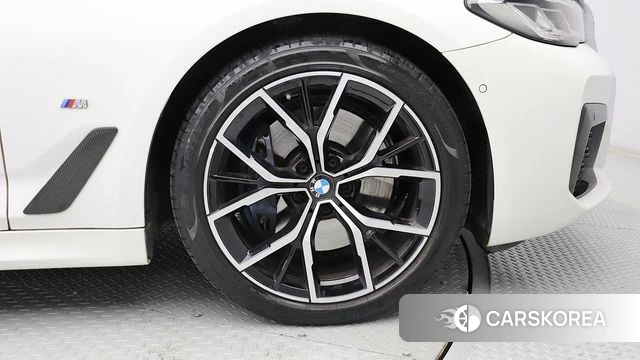 BMW 5 Series (G30) id 3898691 из Кореи 15