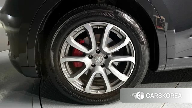 Maserati Levante id 4325350 из Кореи 32