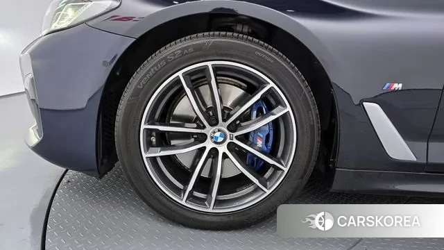 BMW 5 Series (G30) id 3777863 из Кореи 15