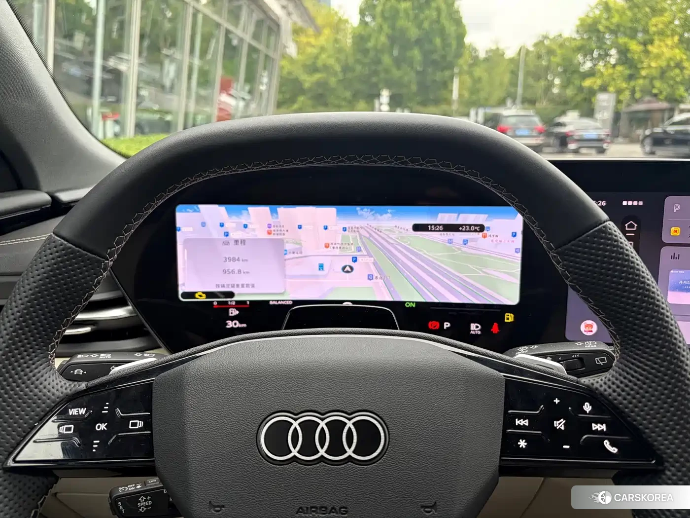 Audi Q5L id 4628460 из Китая 11