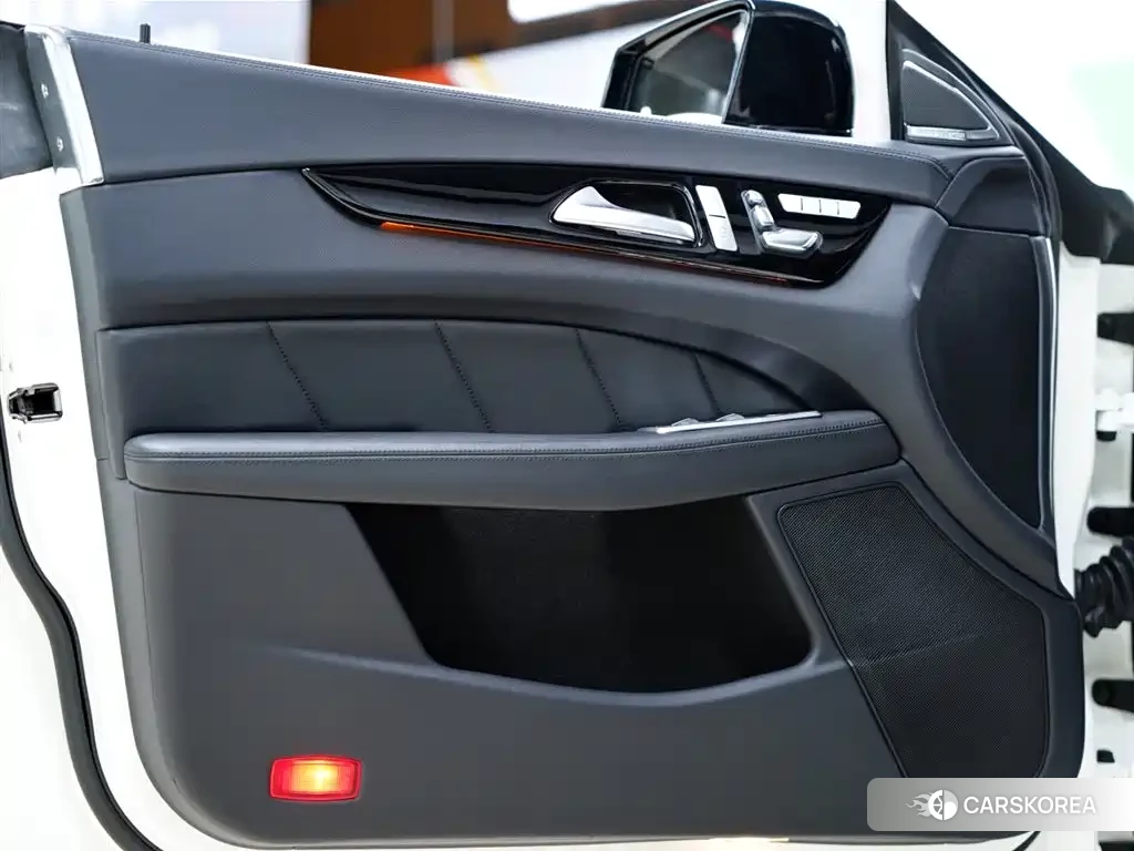 Mercedes-Benz CLS AMG id 4577747 из Китая 45