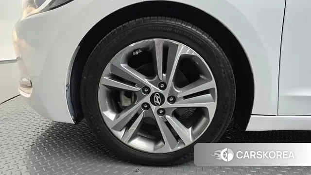 Hyundai Avante AD id 3445108 из Кореи 15