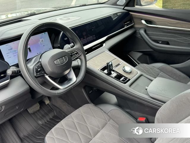 Geely Automobile Xingyue L 2024 Темно-серый из Китая, фото 5