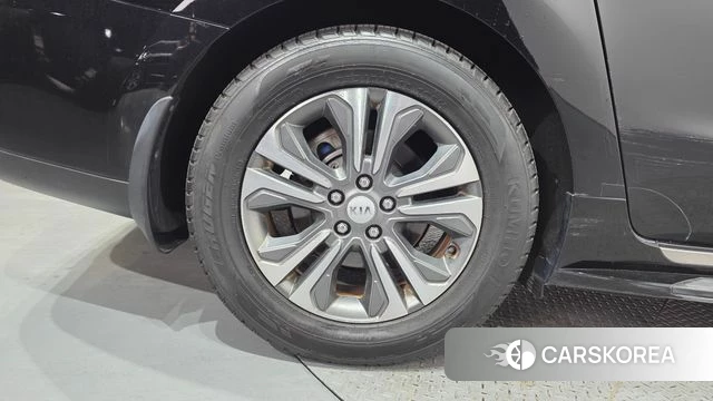 Kia The New Carnival id 4285129 из Кореи 25