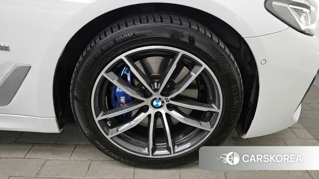 BMW 5 Series (G30) id 3685074 из Кореи 15