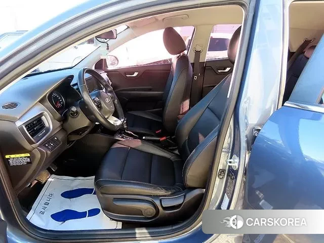 Kia Stonic id 3536110 из Кореи 15