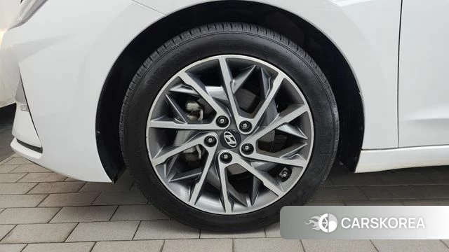 Hyundai The New Avante AD id 4647613 из Кореи 27