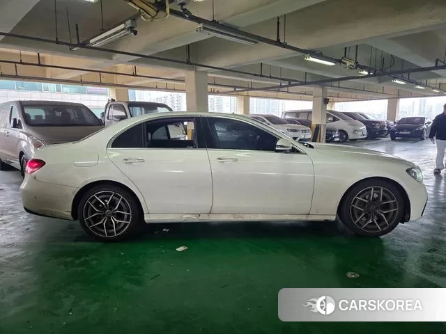 Mercedes-Benz E-Class W213 id 3671806 из Кореи 14