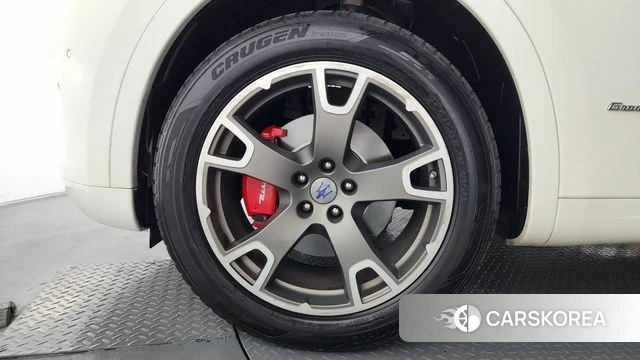 Maserati Levante id 3955989 из Кореи 15